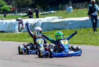 Caio Zorzetto vibra com a conquista de dois pódios no Campeonato Sul-Brasileiro de Kart
Crédito: Eni Alves