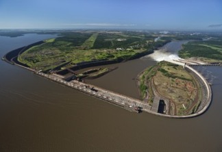 Produção de energia na Itaipu é 7,6% acima do produzido no mesmo período de 2019