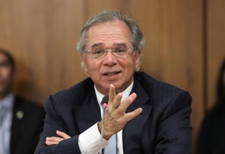Paulo Guedes testa negativo para covid-19, informa ministério