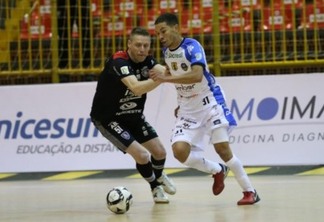 Pato bateu o Campo Mourão na abertura da Liga Futsal
Crédito: Assessoria
