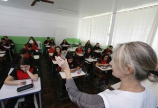 MPPR aciona o Estado do Paraná para que PSS e escolha de diretores de escolas sejam suspensas
