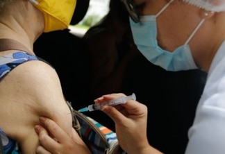 Santa Helena começa a vacinar idosos com 75 anos contra a covid-19