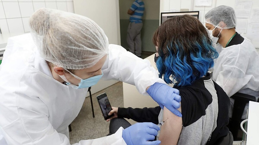 Continua vacinação de 18 anos ou mais em Cascavel nesta terça (14)