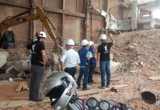 Estrutura do antigo Cine Delfim está em processo de demolição/ Foto: Divulgação 