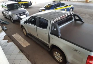 Em Guaíra, PRF recupera duas camionetes roubadas de um mesmo proprietário