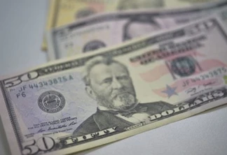 Tensão: Mesmo com leilão, dólar fecha a R$ 4,15