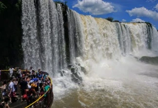 Foz do Iguaçu bate recorde de turistas no primeiro semestre