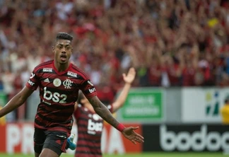 No Mané Garrincha, Flamengo goleia o Vasco pela 15ª rodada