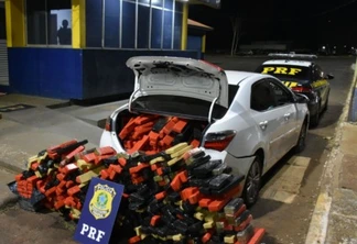 Polícia apreende mais de meia tonelada de maconha em carro roubado