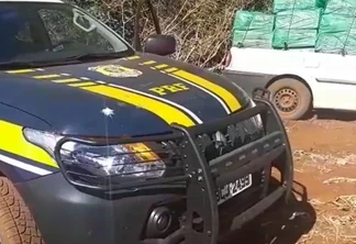 Órgãos de segurança apreendem veículos utilizados no contrabando de cigarros em Guaíra