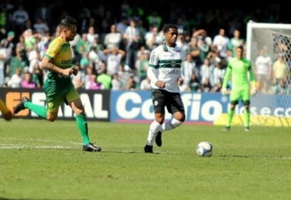 Matheus Sales é único desfalque no Coxa; ele estreou na equipe justamente contra o Cuiabá, no 1º turno - Crédito: Coritiba