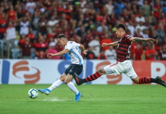 Pelo Brasileirão, há dois meses, titulares do Fla venceram os reservas do Grêmio por 3 a 1
Crédito: Lucas Uebel
