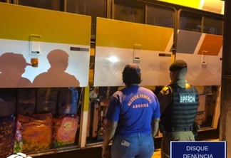 Dois ônibus são retidos em operação de rotina em Santa Terezinha de Itaipu