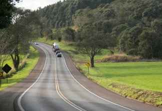 Feriado da Proclamação da República levará 254 mil veículos para a BR-277