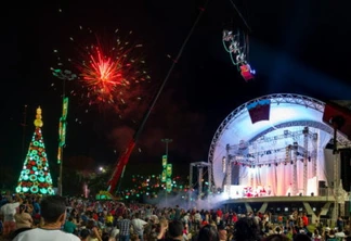 Encantos de Natal: Gramadão de Itaipu ganha luzes natalinas, nesta terça-feira (10)