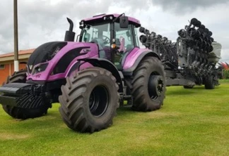 Desde segunda, máquinas e implementos chegam à área de 72 hectares que abriga o evento, em Cascavel, no Oeste do Paraná