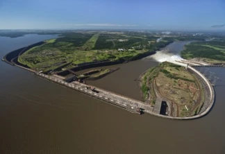 Produção de energia na Itaipu é 7,6% acima do produzido no mesmo período de 2019