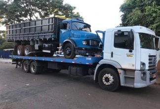 Policiais apreendem embarcação, caminhão e carga de cigarros no Lago de Itaipu