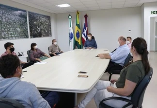 Sindicato e prefeitura de Medianeira discutem reivindicações de servidores