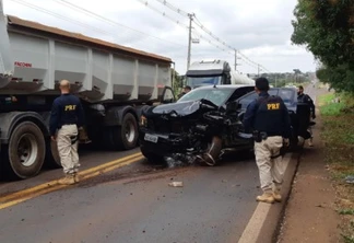 VÍDEO: Após fuga, perseguição e batida, PRF recupera caminhonete roubada na BR-163 em Quatro Pontes