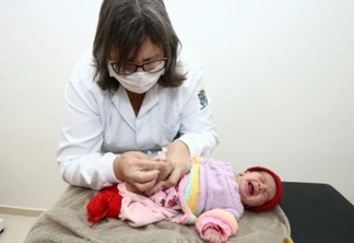 Cascavel recebe vacina pentavalente para 800 crianças