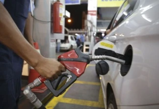 Nova gasolina que se torna obrigatória a partir desta segunda-feira será mais cara