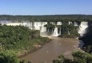Foz do Iguaçu aposta no turismo de compras para restabelecer economia