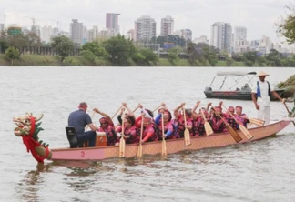 Foto ilustrativa da canoagem rosa em São Paulo. Crédito: Gilberto Marques/Portal do Governo do Estado de São Paulo