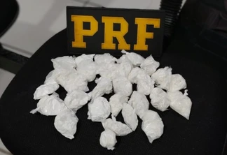 PRF apreende cocaína e prende duas pessoas em flagrante