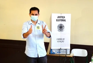 Candidato Marcio Pacheco vota no Colégio do Bairro Consolata