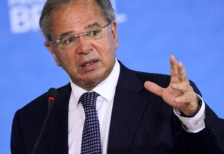 Governo pagará mais três meses de auxílio emergencial, diz Guedes