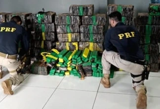 PRF apreende quase 1 tonelada de maconha em caminhonete roubada no Paraná