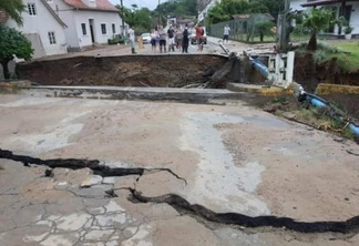 Pelo menos sete pessoas morreram no temporal em Santa Catarina; veja fotos