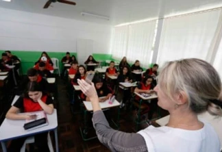 MPPR aciona o Estado do Paraná para que PSS e escolha de diretores de escolas sejam suspensas