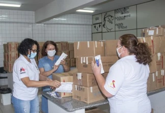 Cmeis e escolas de Toledo recebem mais de 14,4 mil kits de higiene bucal