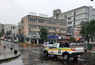 Alerta de Trânsito: cinco cruzamentos em Cascavel continuam com semáforos inoperantes por conta das chuvas