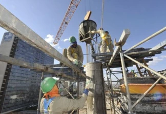 Indústrias, fábricas,Obras de construção, edifício sede do SENAI,construção civil