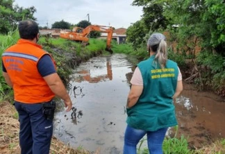 Em sete dias, Prefeitura de Foz retirou mais de 240 toneladas de lixos de rios, córregos e bueiros