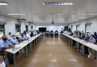 Prefeito Zado apresenta novos projetos ao presidente da Itaipu Binacional
