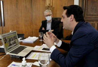 Governador Carlos Massa Ratinho Junior durante reunião online sobre agro com governadores  -  Curitiba, 08/04/2021  -  Foto: Gilson Abreu/AEN