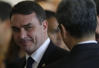 Informe da redação: Flavio Bolsonaro no Patriota, Licença-prêmio e CNM 2021-2024