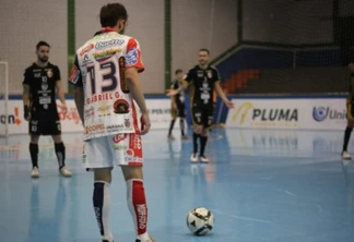 Cascavel vence Blumenau e engata terceira vitória seguida na Liga Nacional de Futsal