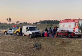 Acidente envolvendo três carros e bicicleta deixa um morto em Guaíra