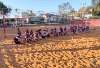 Parceria vai desenvolver o vôlei de praia e atender 50 crianças e adolescentes em Toledo