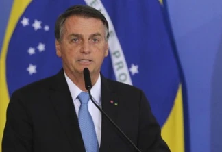 O presidente Jair Bolsonaro, participa de cerimônia de cumprimentos aos oficiais-generais promovidos