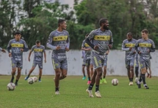 No primeiro jogo da final do Campeonato Paranaense 2021, Cascavel enfrenta Londrina no Estádio do Café