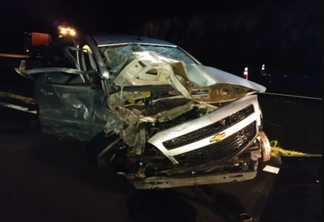 Passageiro de carro morre ao ser ejetado de veículo após colisão na BR-376