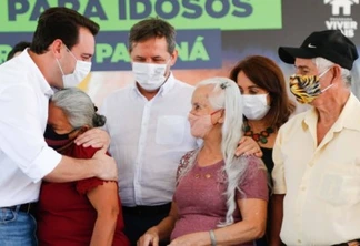 Governador inaugura condomínio para idosos com 40 casas em Foz do Iguaçu