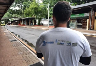 Equipes da pesquisa sobre o transporte coletivo em Foz ouvem usuários e não usuários em campo