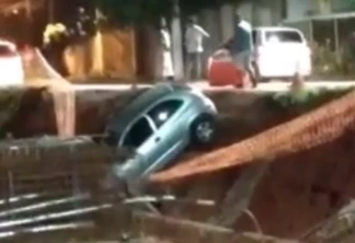 Homem fica ferido depois de carro cair dentro de buraco aberto para obras em Londrina